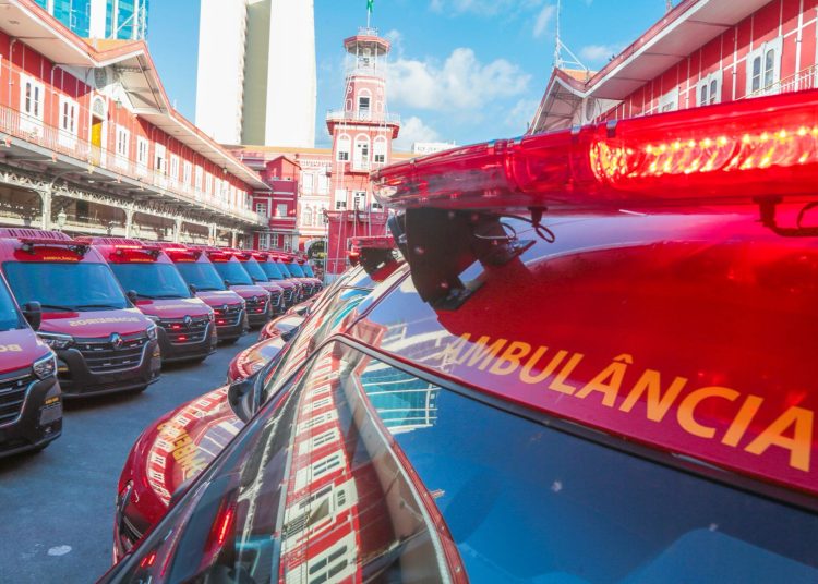 Campos e Itaperuna estão entre cidades do estado a receberem novas ambulâncias do Corpo de Bombeiros