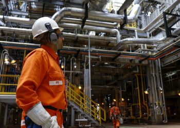 Economia brasileira cresceu 0,1% em abril, estima prévia da FGV