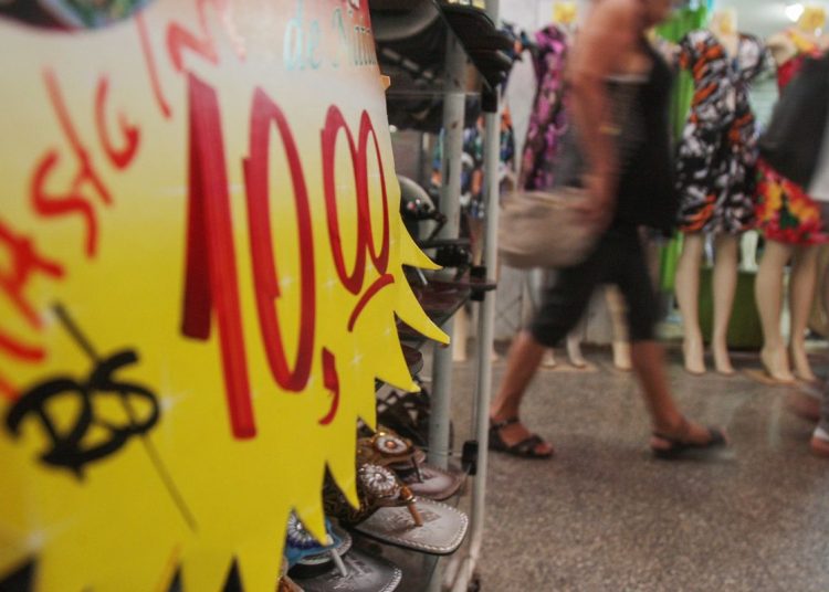 Mercado financeiro eleva previsão da inflação para 5,11% este ano
