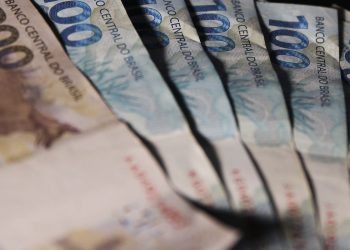União paga R$ 834,8 milhões em dívidas de estados e municípios em maio