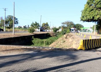 Prefeitura instala barreiras de concreto no entorno do ‘Canal do Saco’, marcado por graves acidentes