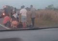 Acidente com moto deixa duas pessoas feridas na BR-356 entre Campos e SJB