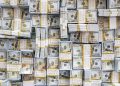 Dólar cai a R$ 5,14 com alívio no mercado externo