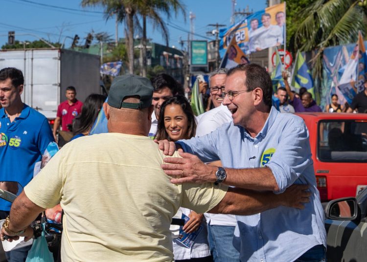 Líder nas pesquisas, Eduardo Paes aparece com 41% na corrida pelo Governo do Rio
