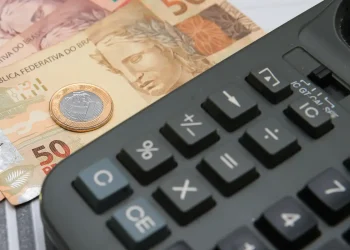 Governo prevê arrecadar R$ 636 bilhões com nova CBS em 2027