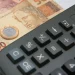 Governo prevê arrecadar R$ 636 bilhões com nova CBS em 2027