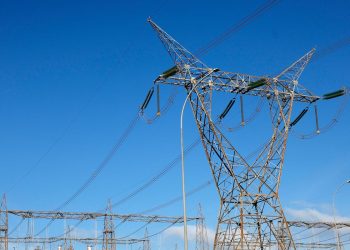 Consumidores poderão escolher fornecedores de energia a partir de 2027