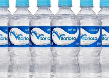 Anvisa interdita água mineral da marca Vitoriosa por conter coliformes