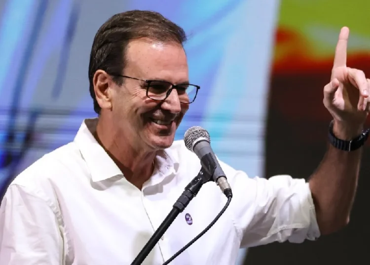 Paes mantém liderança na corrida pelo Governo do RJ, aponta pesquisa Real Time Big Data