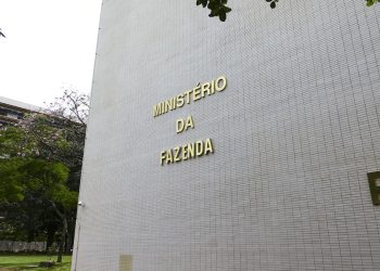 Governo reduz projeção do PIB para 2% em 2026 e 2,3% em 2027