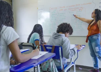 Número de professores jovens cai 31% em dez anos, aponta pesquisa