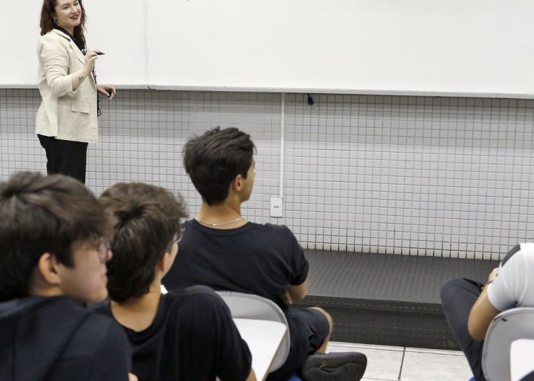 Cartilha reúne orientações para a redação do Enem 2026