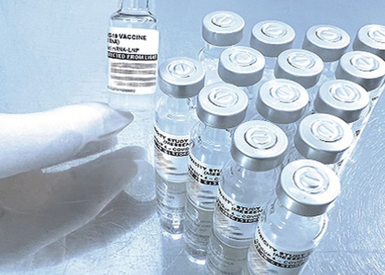 Fiocruz vai iniciar testes da primeira vacina RNAm contra a covid-19 