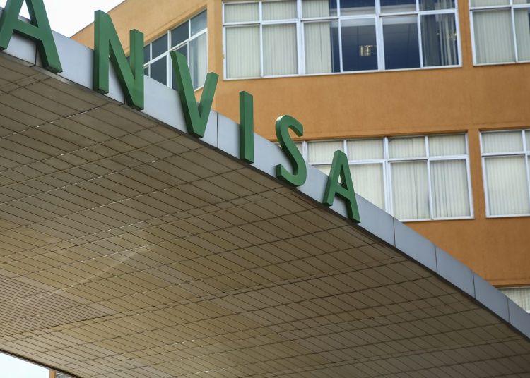 Anvisa suspende propaganda enganosa de suplementos alimentares
