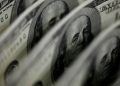 Dólar sobe 8,21%, e bolsa cai 13,88% após reeleição de Lula