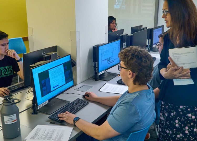 MEC libera novas formações online para professores