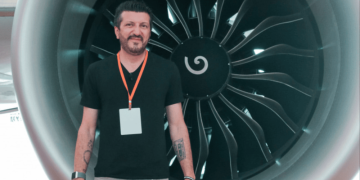 De mecânico a influencer de aviação: quem era Lito Sousa, morto por doença rara