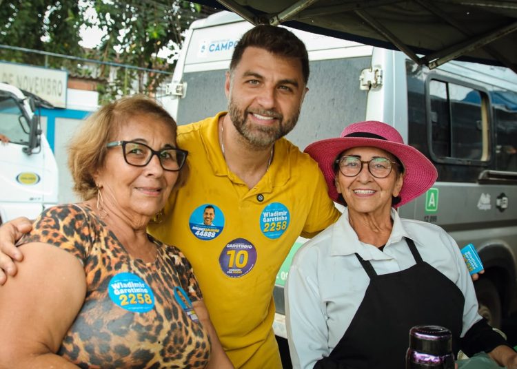 Na reta final, Wladimir Garotinho intensifica corpo a corpo no Centro de Campos