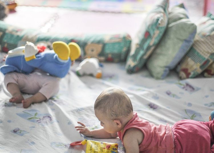 Quedas: mais de 330 mil crianças foram internadas no Brasil em 10 anos