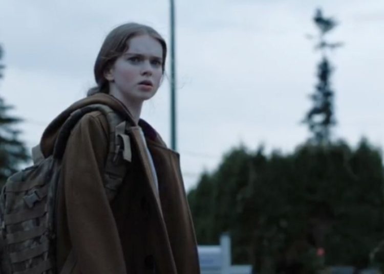 Carrie de Mike Flanagan mistura atualidade com sobrenatural e acerta o tom