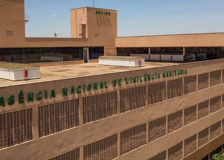 Anvisa proíbe venda de teste de glicemia Accu-Check Active na Amazon